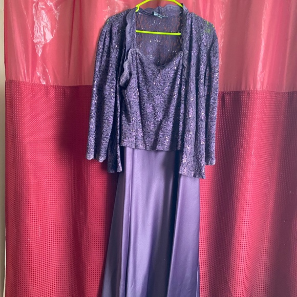 Mother of the Bride Dress - Picture 1 of 5